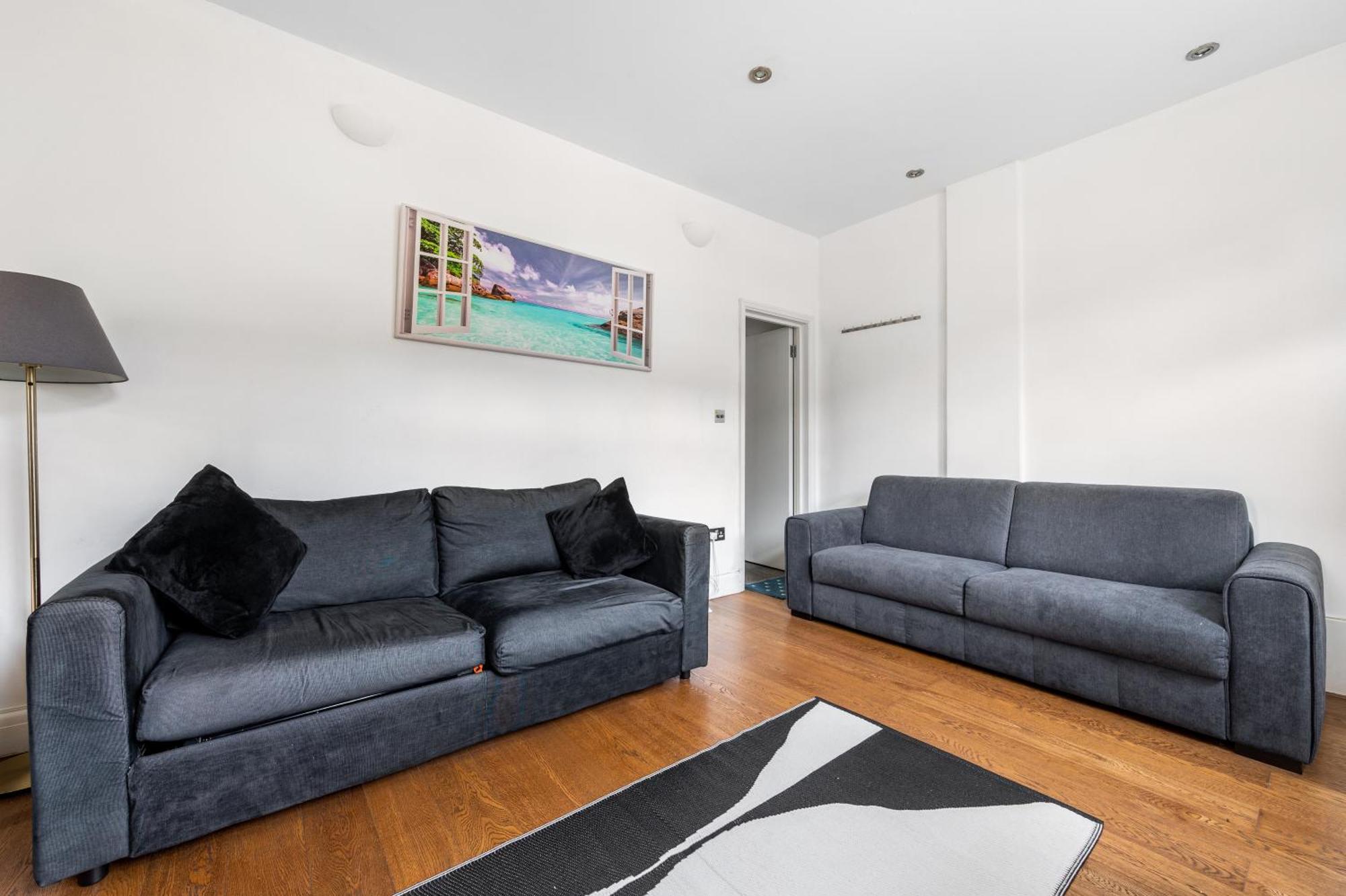 Spacious 2 Bed Apartment With Free Parking For 2 Cars And Underground Station Zone 2 For Quick Access To Central London Up To 8 Guests Экстерьер фото