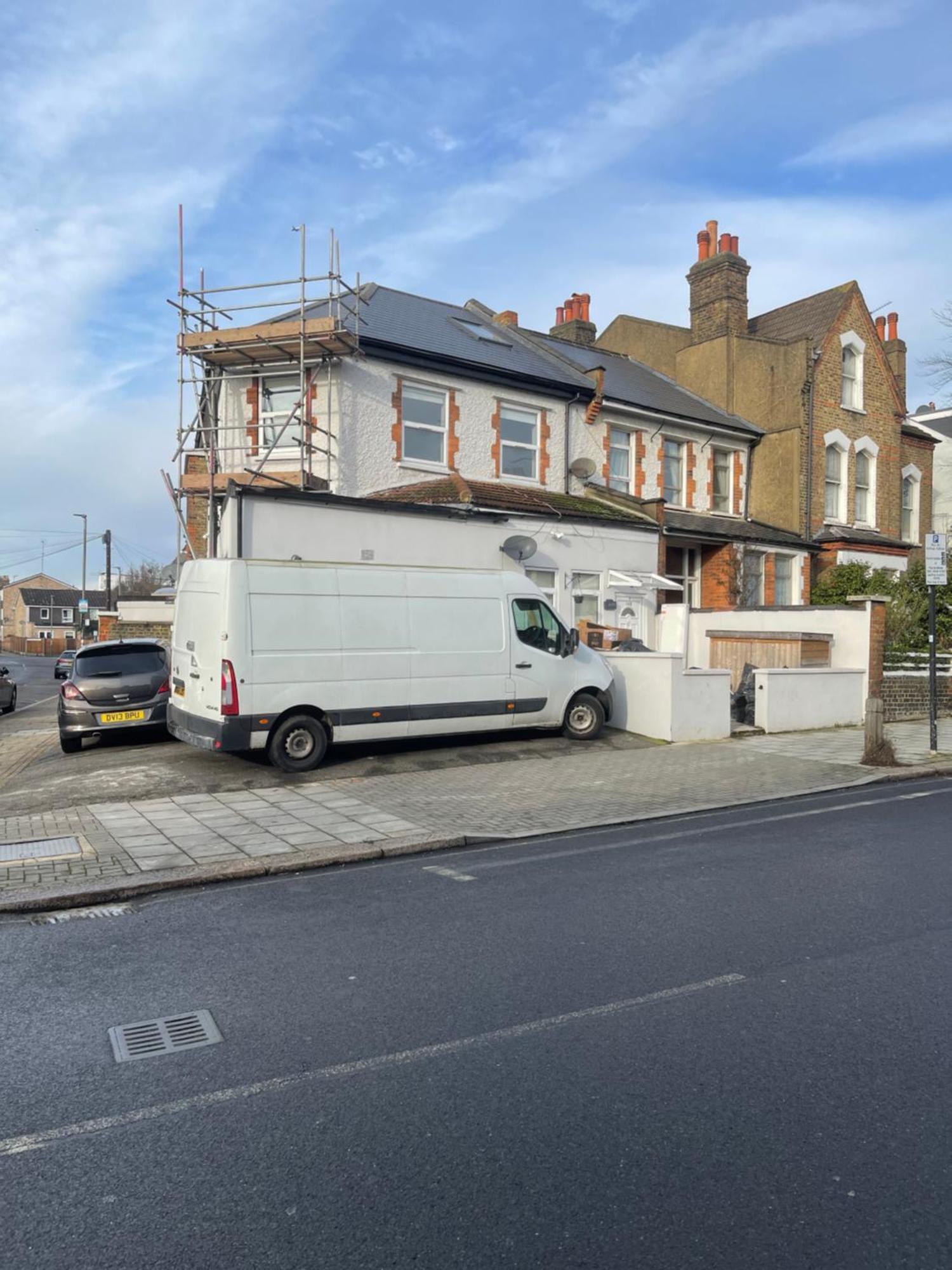 Spacious 2 Bed 2 Bath Apartment With Free Parking For 2 Cars And Underground Station Zone 2 For Quick Access To Central London Up To 10 Guests Экстерьер фото